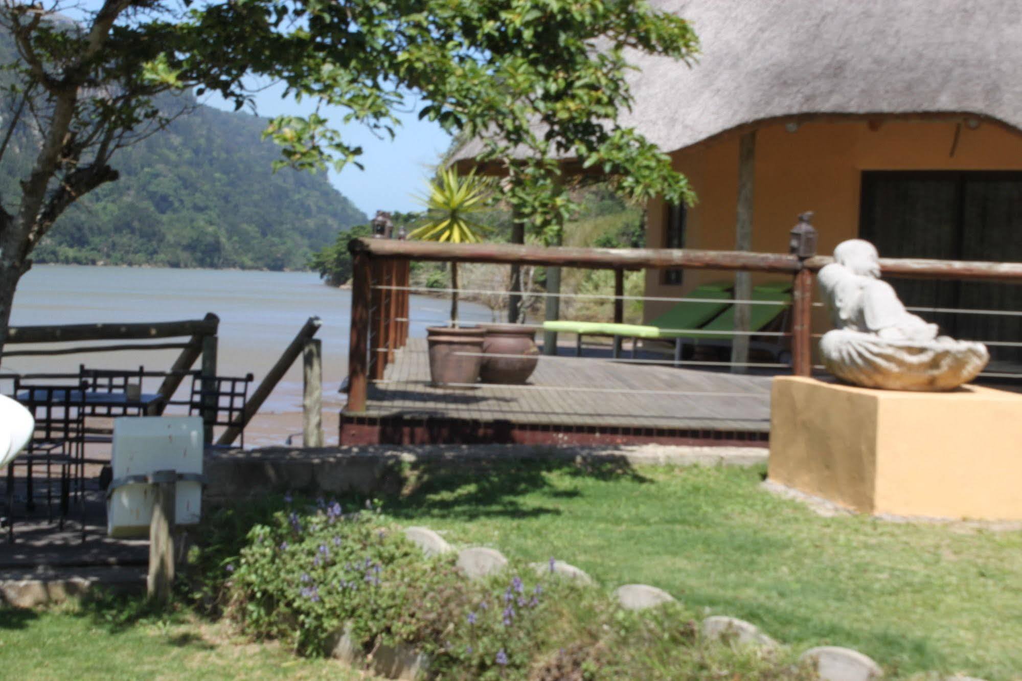 N'Taba River Lodge & Spa Port Saint Johnʼs 外观 照片